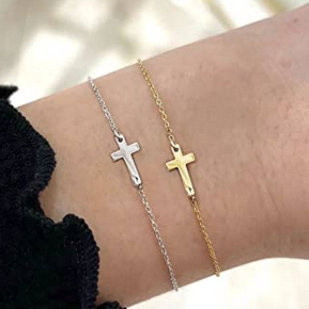 Sideways Cross Dainty Bracelet